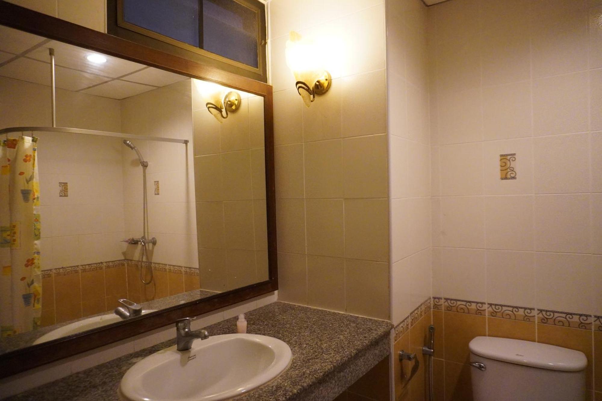 Centre Point Nanai Hotel Patong Kültér fotó