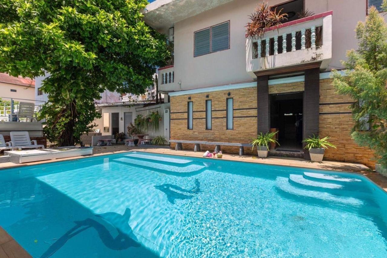 Centre Point Nanai Hotel Patong Kültér fotó